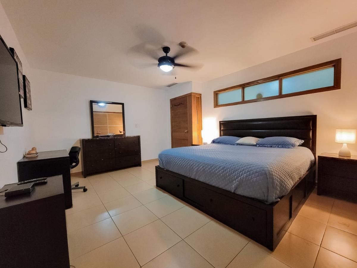Marbella Towers Beachfront 2 Bedrooms Juan Dolio Exterior foto