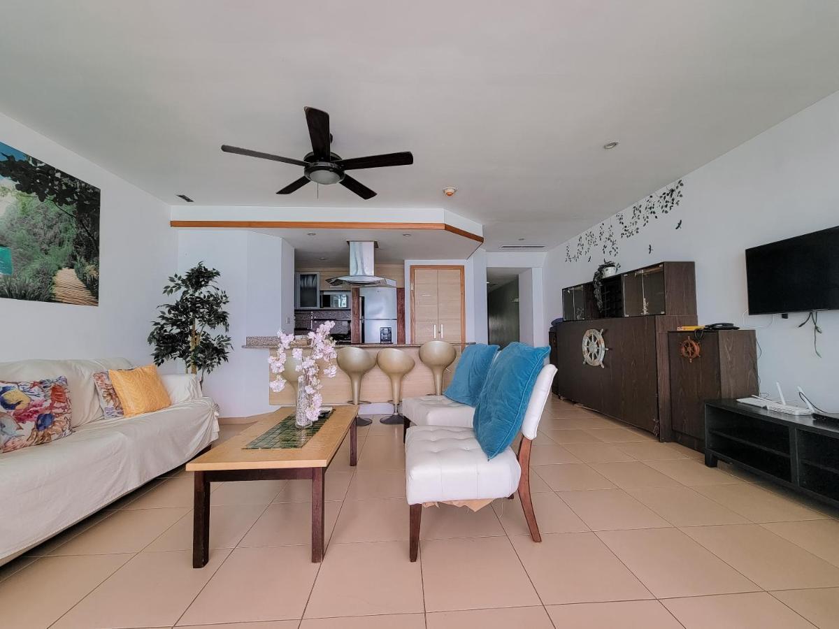 Marbella Towers Beachfront 2 Bedrooms Juan Dolio Exterior foto